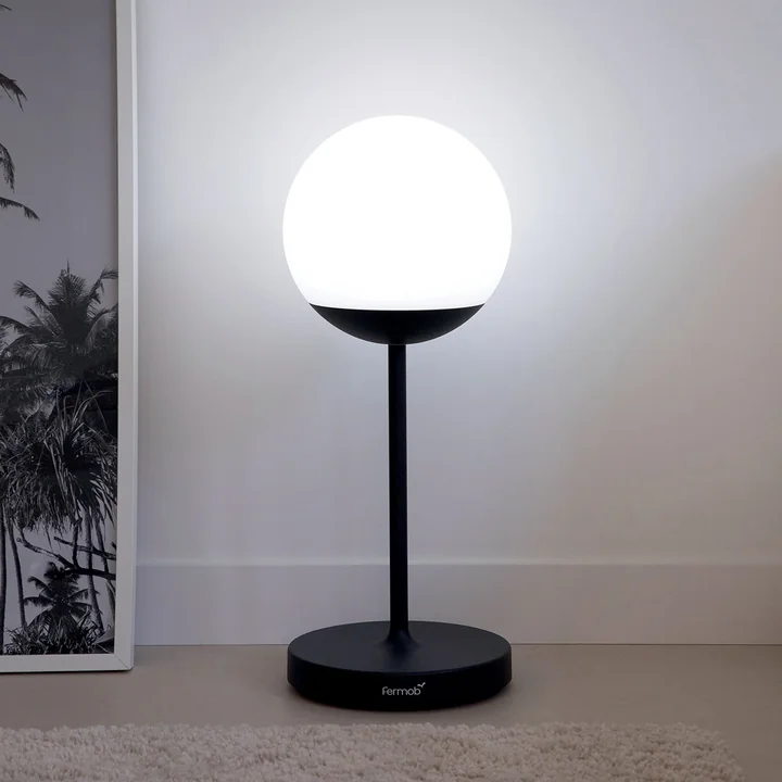Mooon! Battery LED table lamp from Fermob
