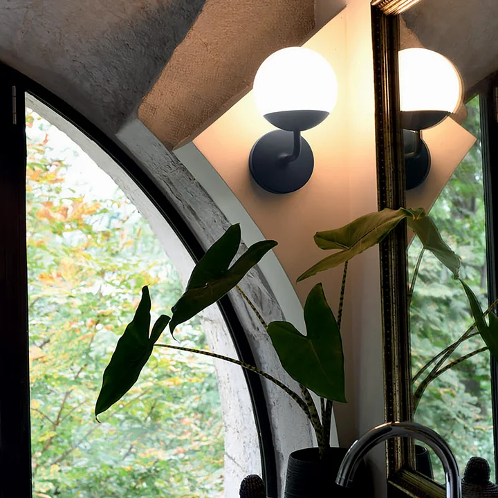 Mooon! Wall lamp from Fermob