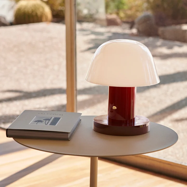 & Tradition - Setago JH27 Battery table lamp (LED), maroon / grape
