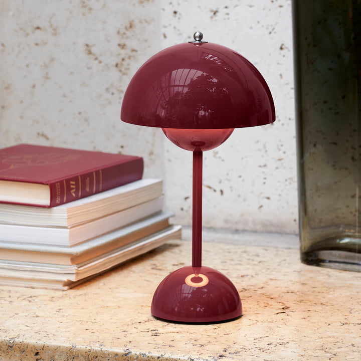 & Tradition - Flowerpot Battery Table Lamp VP9