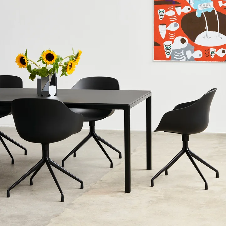 About A Chair AAC 220, aluminum powder-coated black / black by HAY