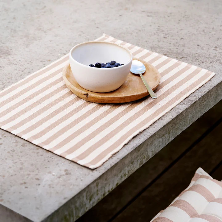 Statement Stripe Placemat from Södahl in color beige
