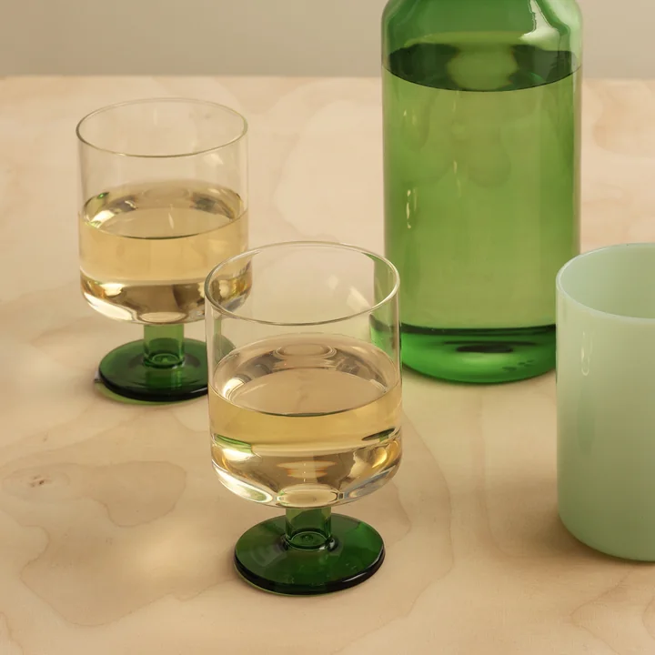 Generous Wine glass in clear / green version (set of 2)