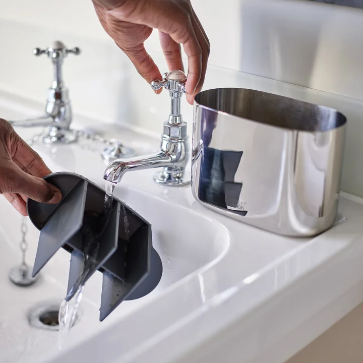 EasyStore Luxe Toothbrush holder, large, steel from Joseph Joseph