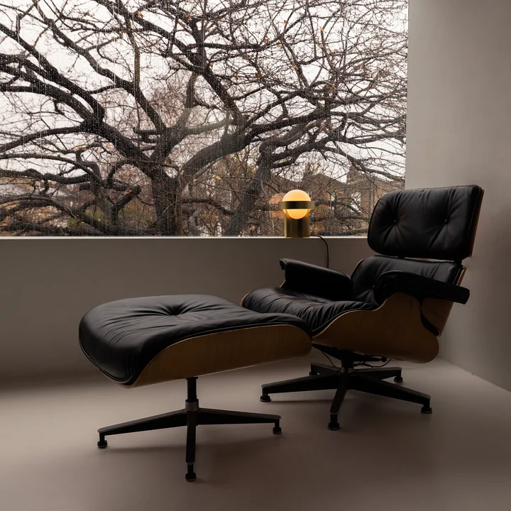 Loop Table lamp from Tala