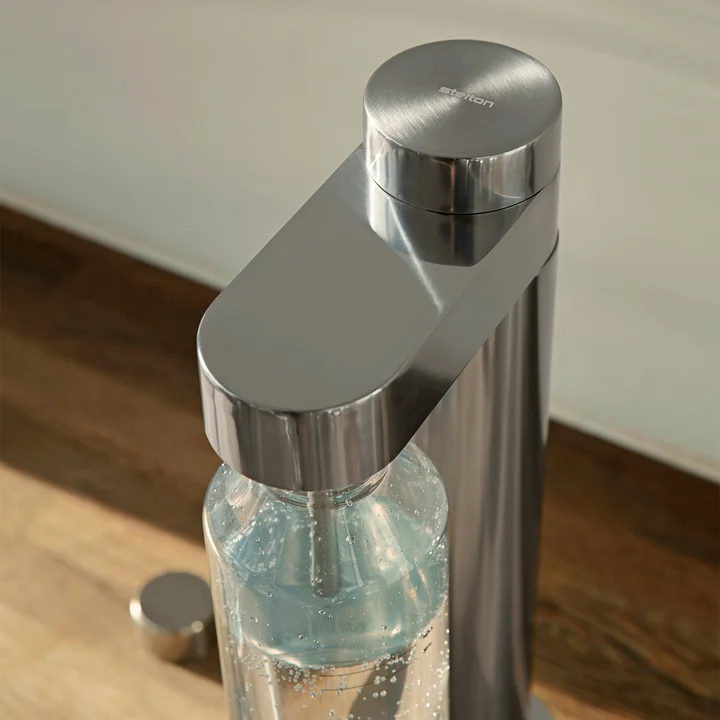 Brus Water bubbler from Stelton in the steel version