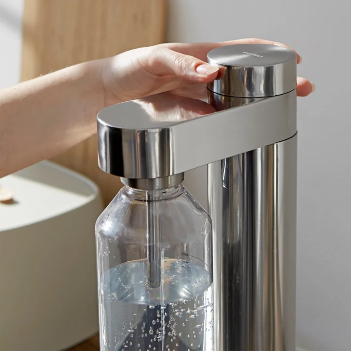 Brus Water bubbler from Stelton in the steel version