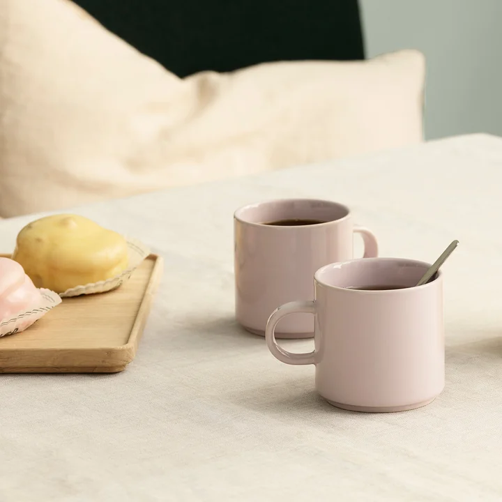 Coffee cup from Stelton in color lavender