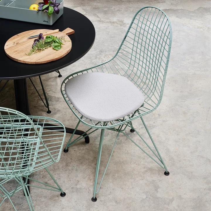 Wire Chair DKR (H 43 cm) from Vitra