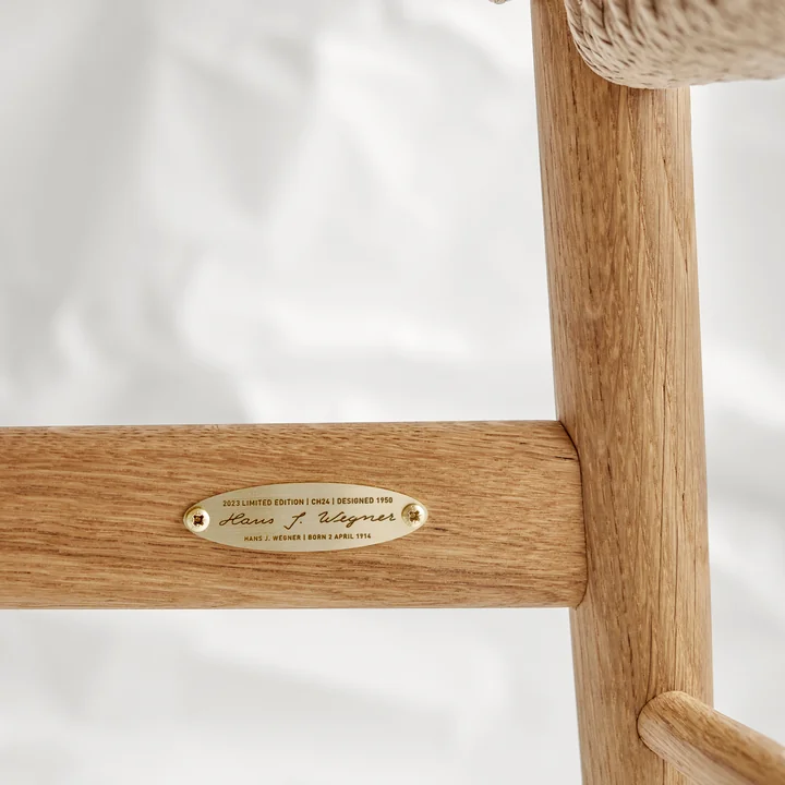 Carl Hansen - CH24 Wishbone Chair , oak oiled / natural wickerwork