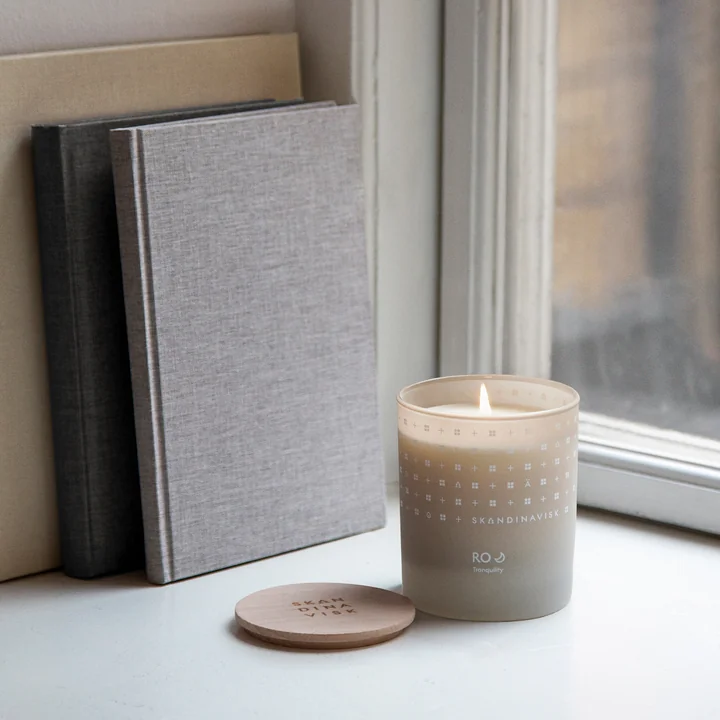 Scented candle with lid from By Nord