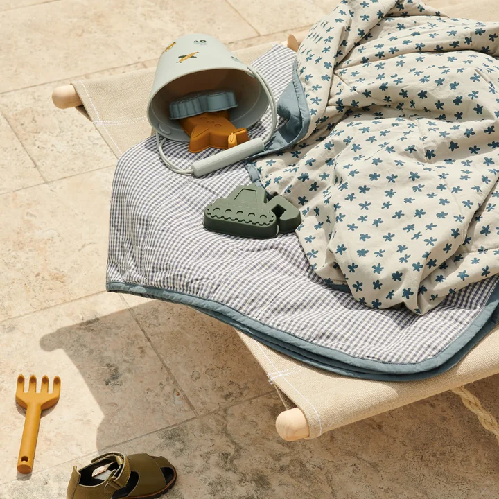 Dante Beach play set from LIEWOOD in the vehicles version, dove blue (set of 6)