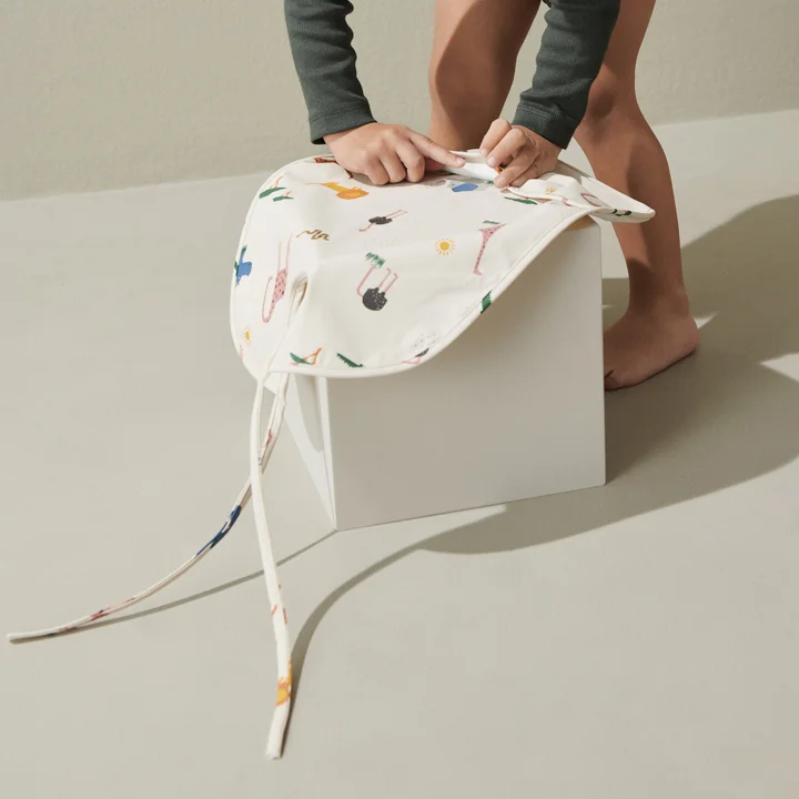 Lai Bib from LIEWOOD in the Safari, sandy version