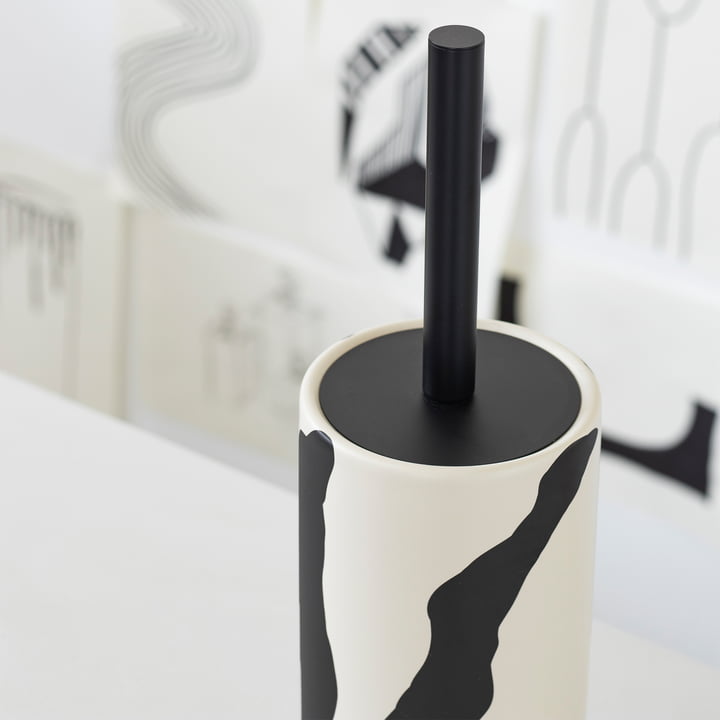 Icon Toilet brush from Mette Ditmer in the design off-white / black