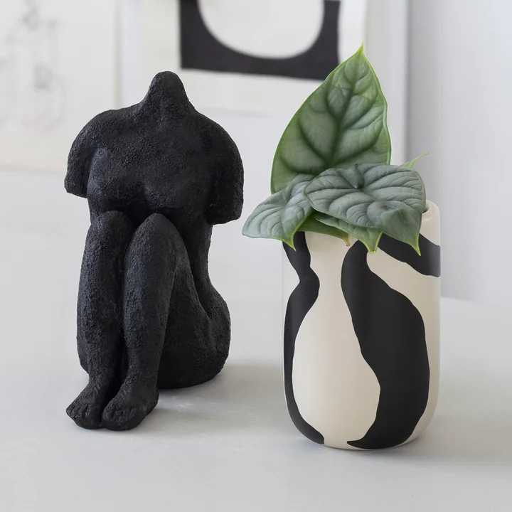 Icon Toothbrush mug from Mette Ditmer in the design off-white / black