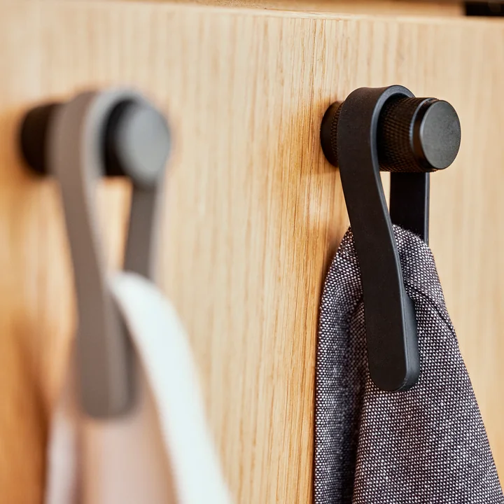 Loop Magnetic towel rail from Zone Denmark