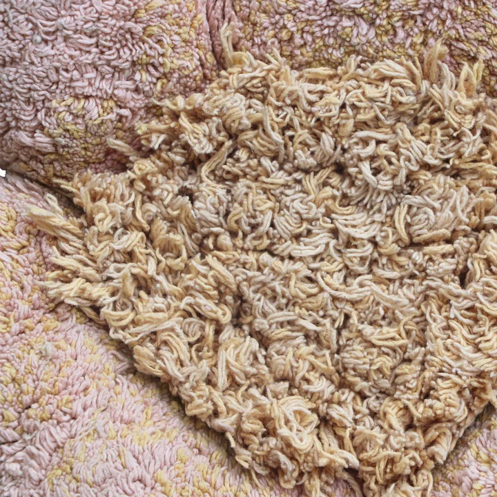 Puffy Lily Carpet, rose from Lorena Canals