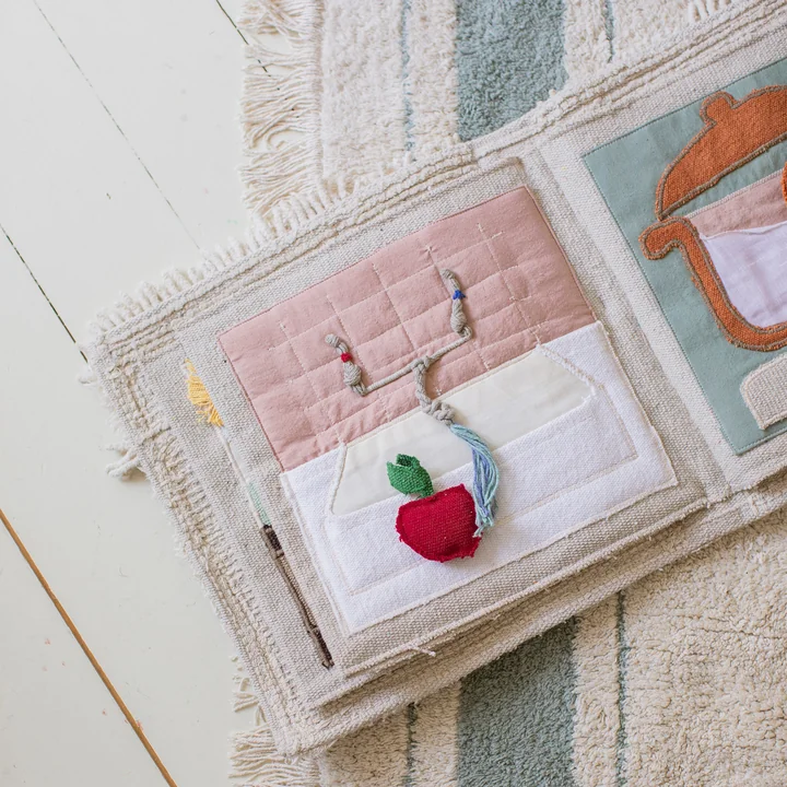 Fabric book Cool kids eat healthy, 30 x 27 cm from Lorena Canals