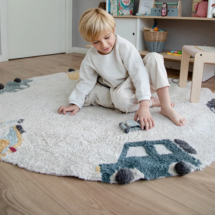 Wheels Carpet, Ø 140 cm, natural / blue from Lorena Canals