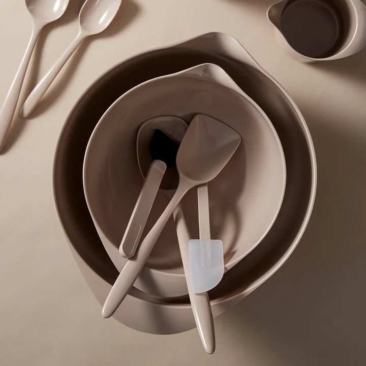 Rosti - Margrethe Dough scraper Classic, humus