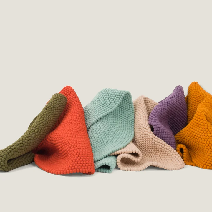 Felt ball rug mono round from myfelt