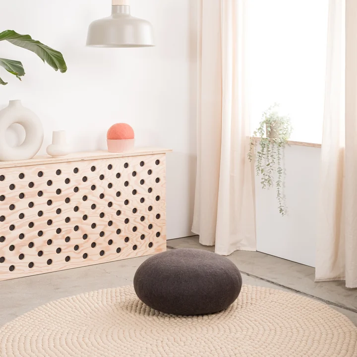 Felt ball rug mono round from myfelt