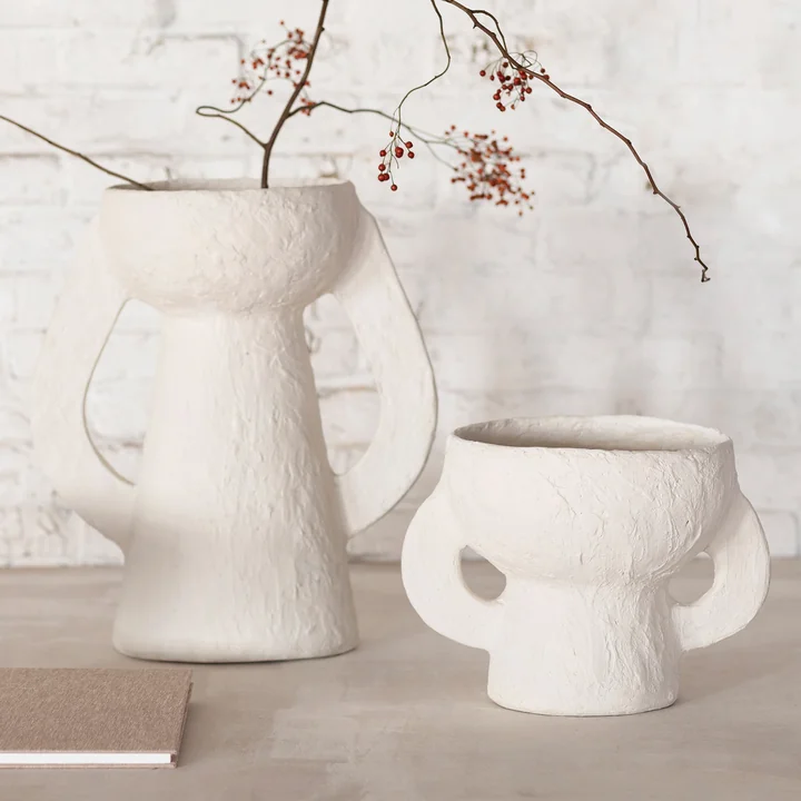 Earth Vase from Serax in the color white