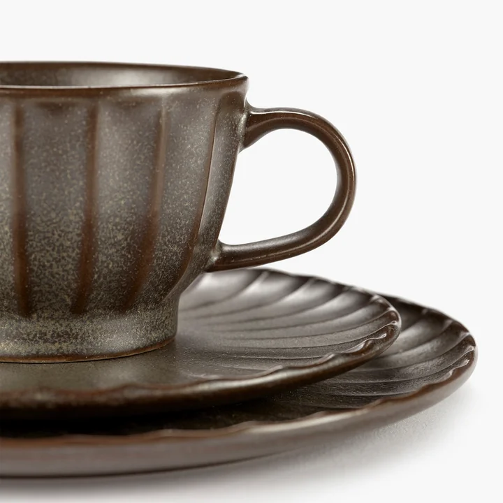 Inku Serax espresso cup with saucer in color green