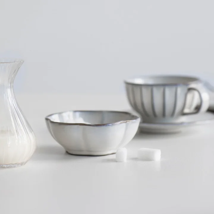 Inku serving bowl from Serax in color white