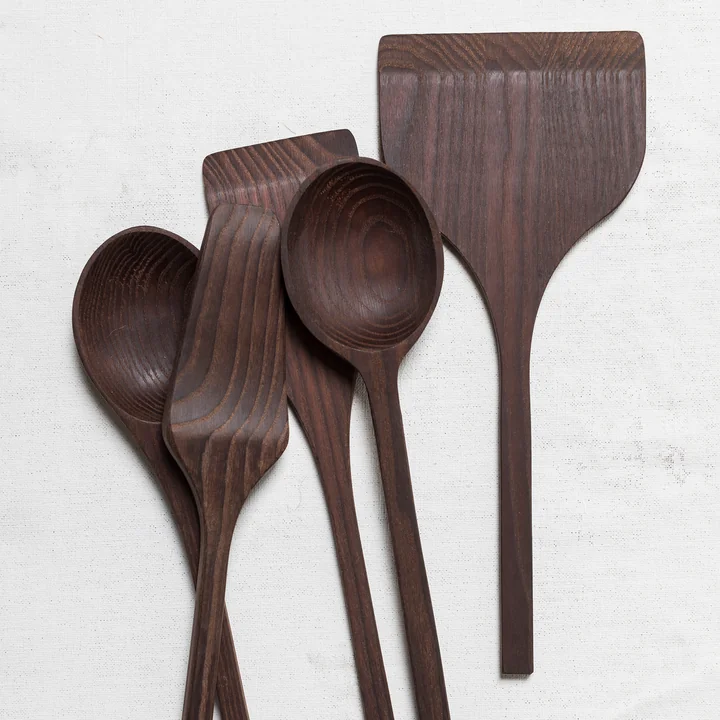 Pure Kitchen accessories from Serax in the finish carbonized ash / dark brown (set of 5)