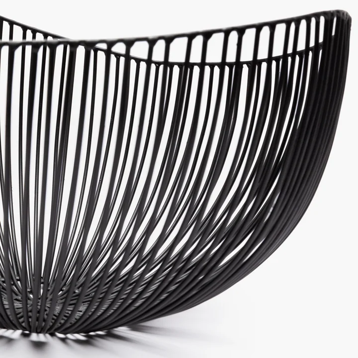 Tale Basket from Serax in the color black