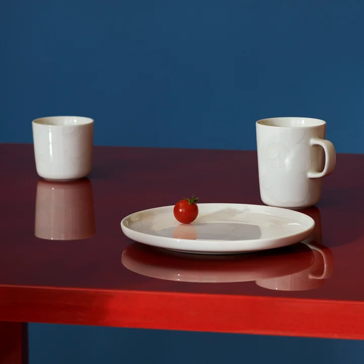 Oiva Unikko Mug with handle, white / off-white by Marimekko