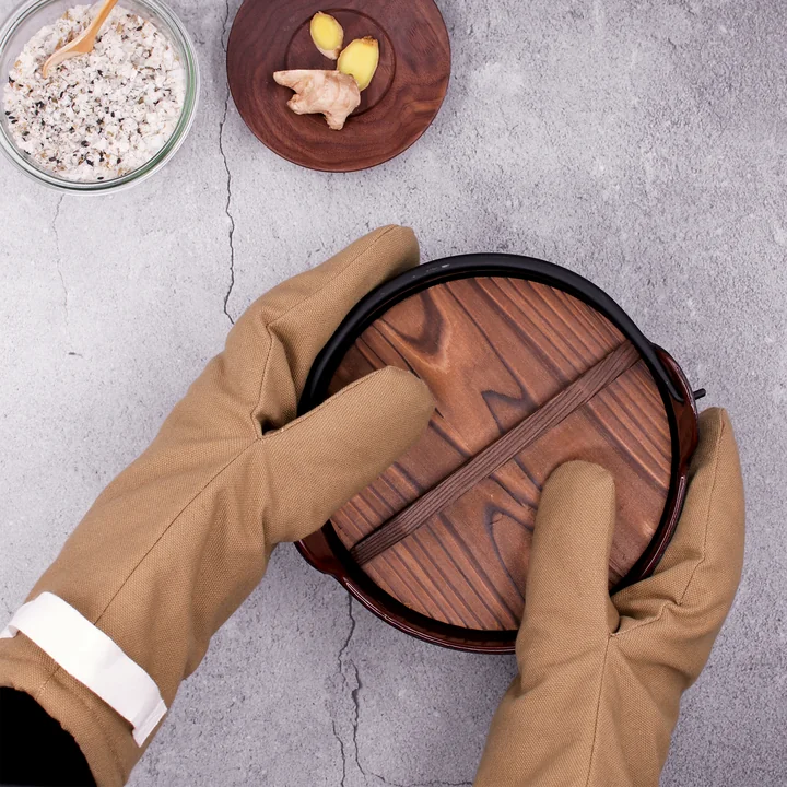 Oven gloves from The Organic Company