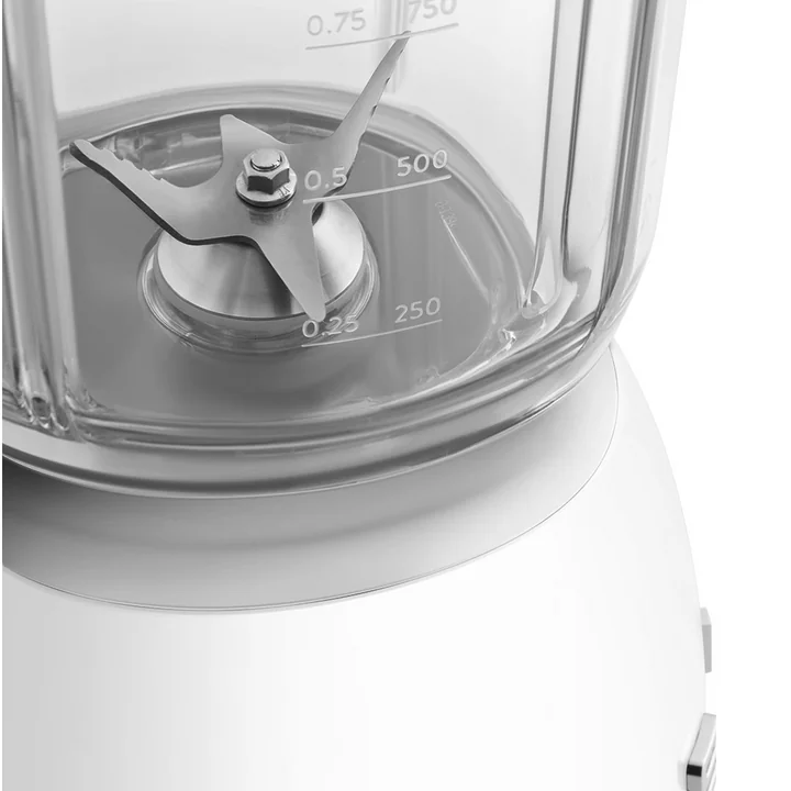 BLF03 stand mixer from Smeg