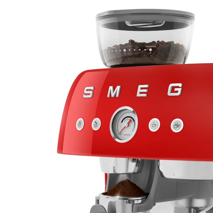 Espresso machine with portafilter EGF03 from Smeg