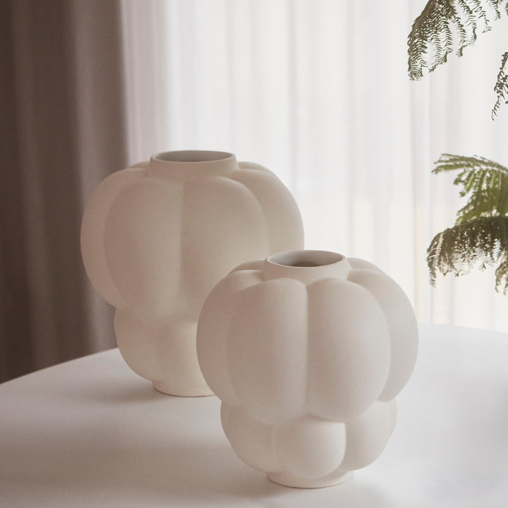 The UVA vase from AYTM in the color cream