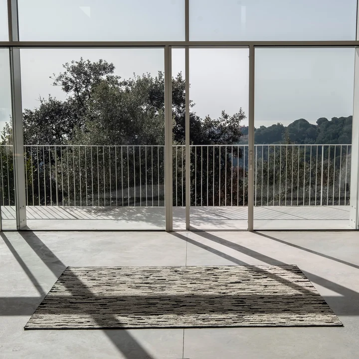 Doblecara wool carpet from nanimarquina