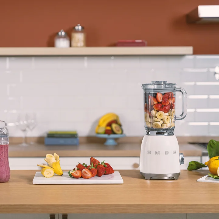 BLF03 stand mixer from Smeg