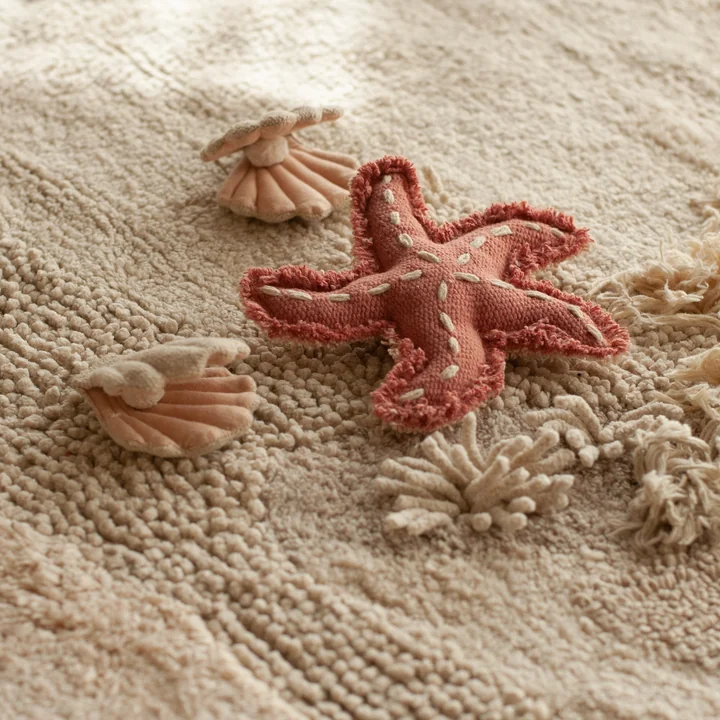 Seabed Play carpet with play accessories from Lorena Canals