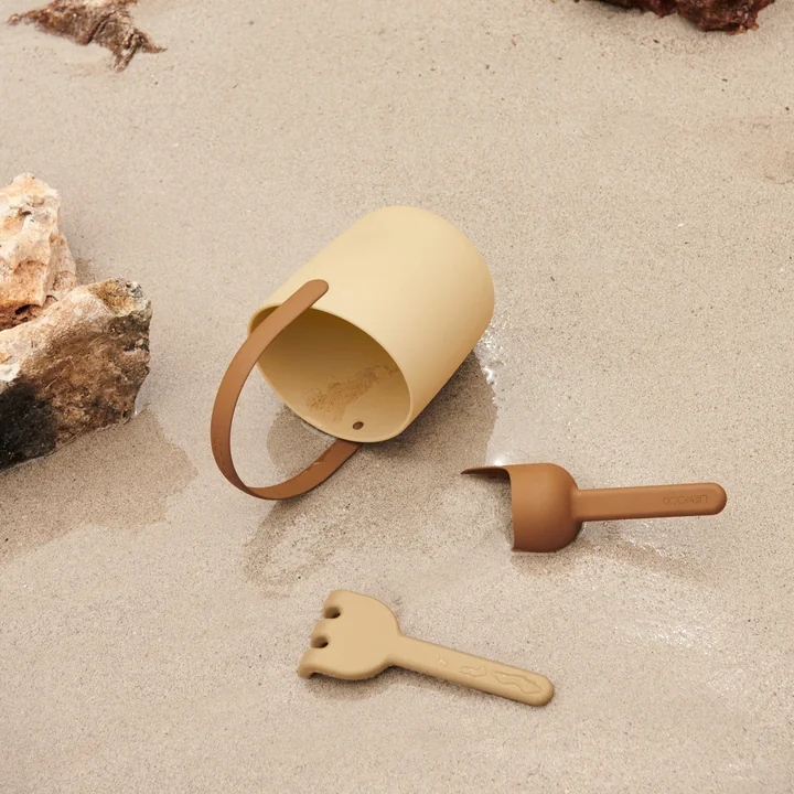 Jorn Beach toys from LIEWOOD