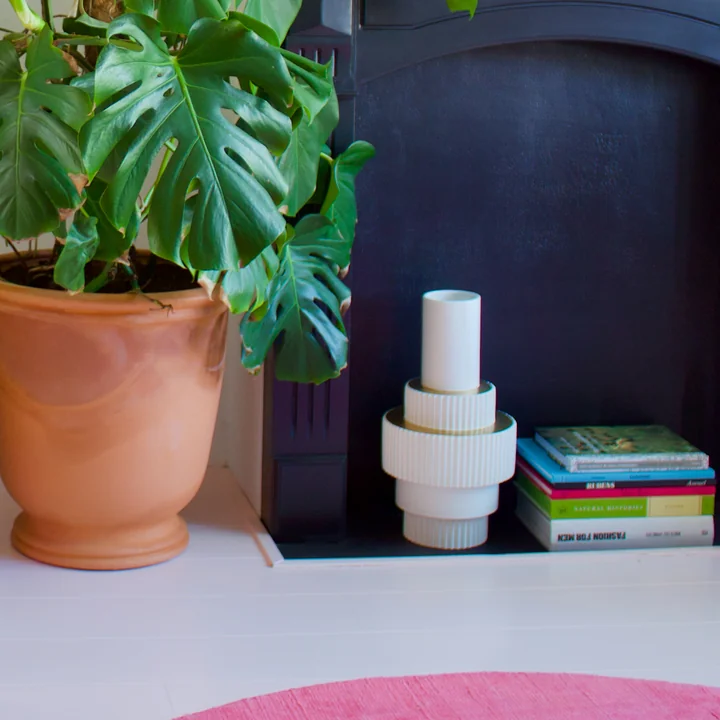 Pols Potten - Gear Vase, L, white / gold (matt glazed)