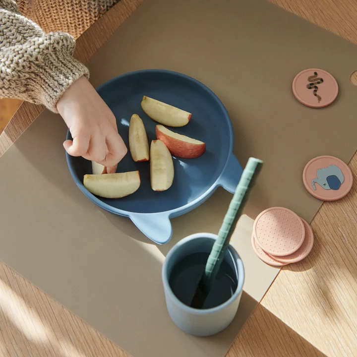 Vivi Silicone tableware set from LIEWOOD