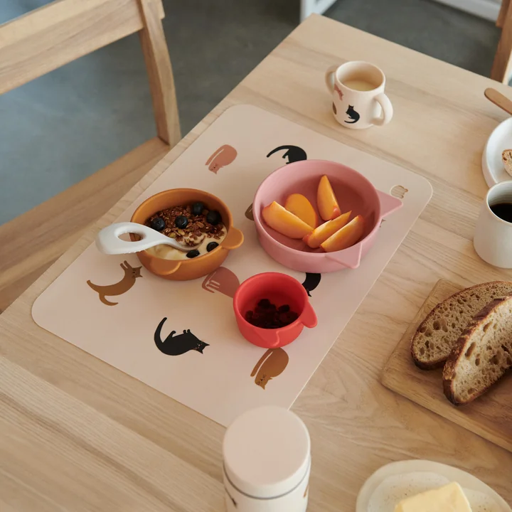 Vivi Silicone tableware set from LIEWOOD