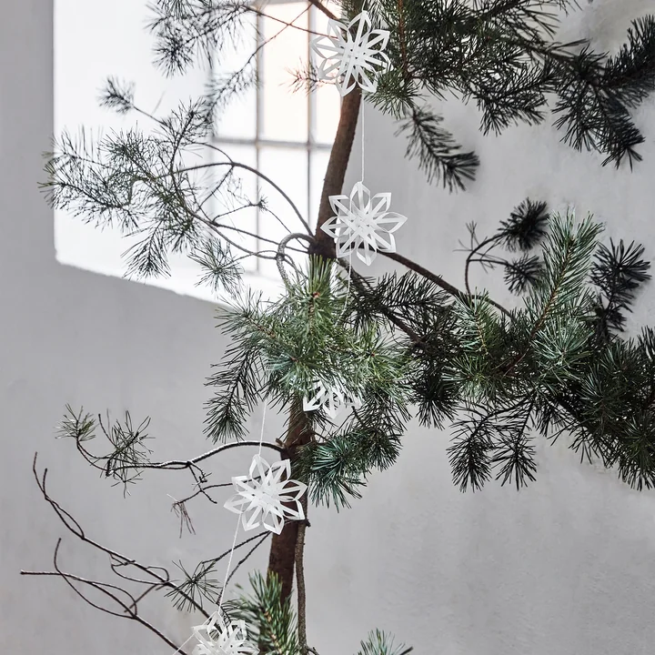 Brai Garland from House Doctor in color white