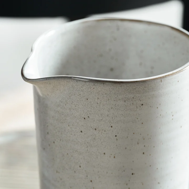 House Doctor - Pion jug, h 19 cm, gray / white