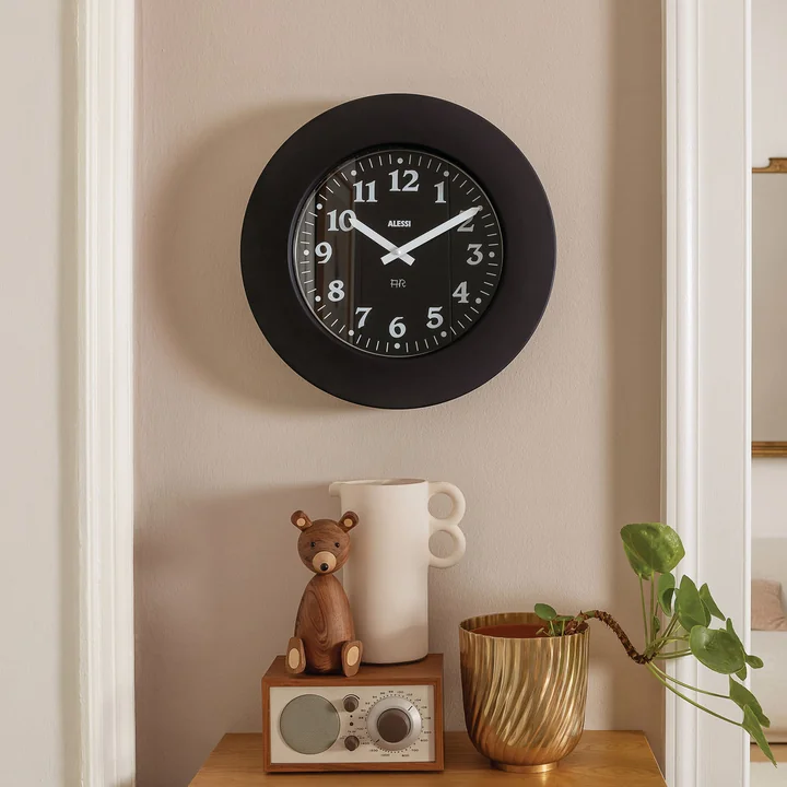 Momento Wall clock from Alessi in the color black