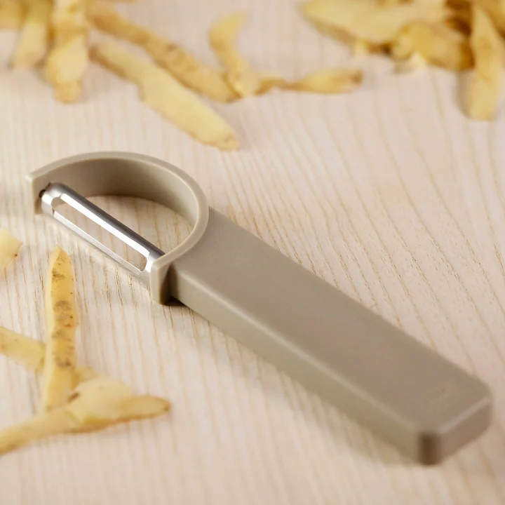 Zone Denmark - Singles Vegetable peeler, 5.9 cm, taupe