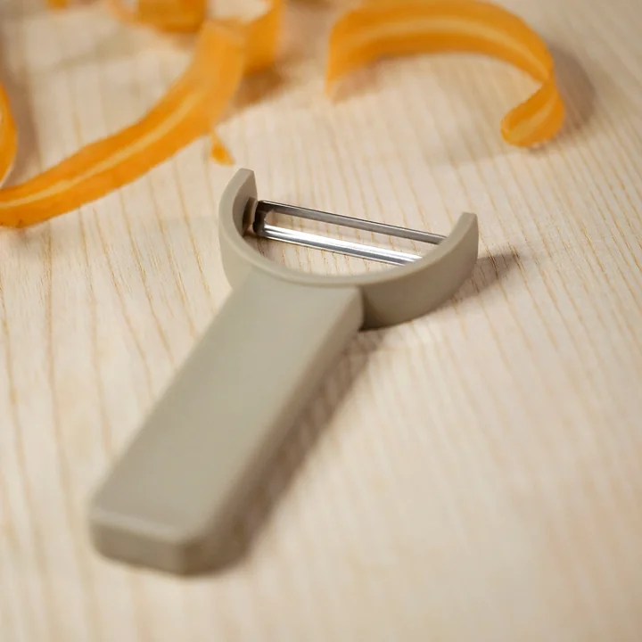 Zone Denmark - Singles Vegetable peeler, 3.2 cm, taupe
