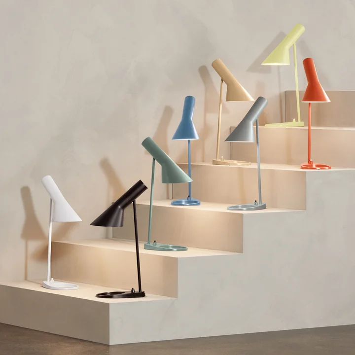 Louis Poulsen - AJ table lamp