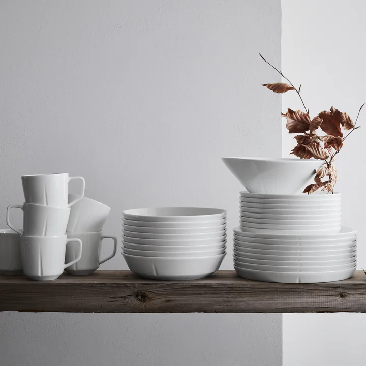 Grand Cru Essentials Plate from Rosendahl